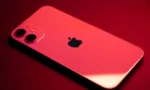 Bir kullanıcının iPhone’unda iOS 27.2 ikinci beta yazılım güncellemesi ekranı